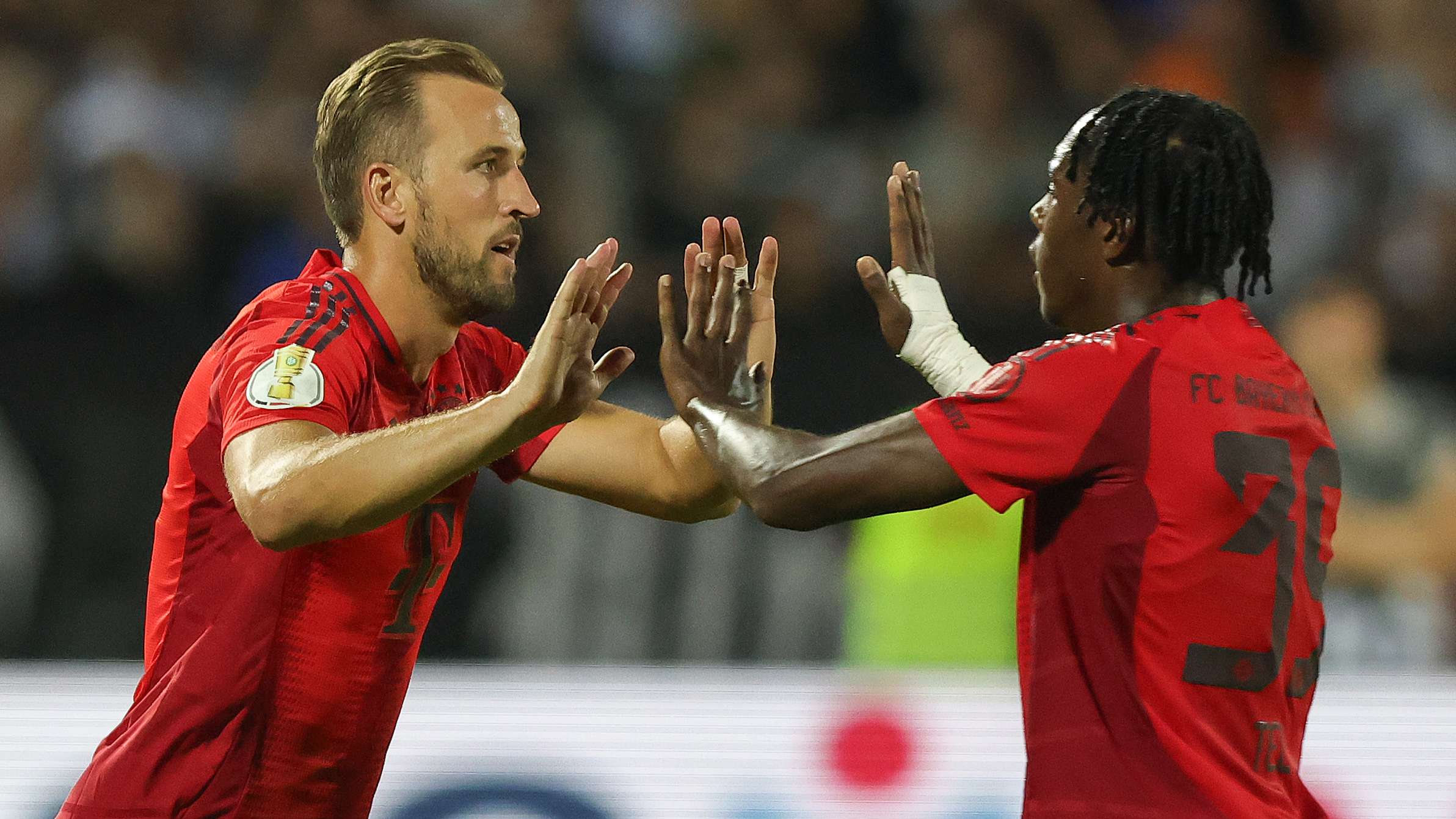 眾人質疑他 眾人質疑他